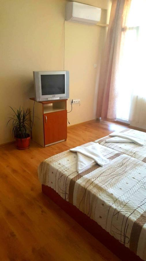 Family Hotel Solar Central 써니비치 외부 사진