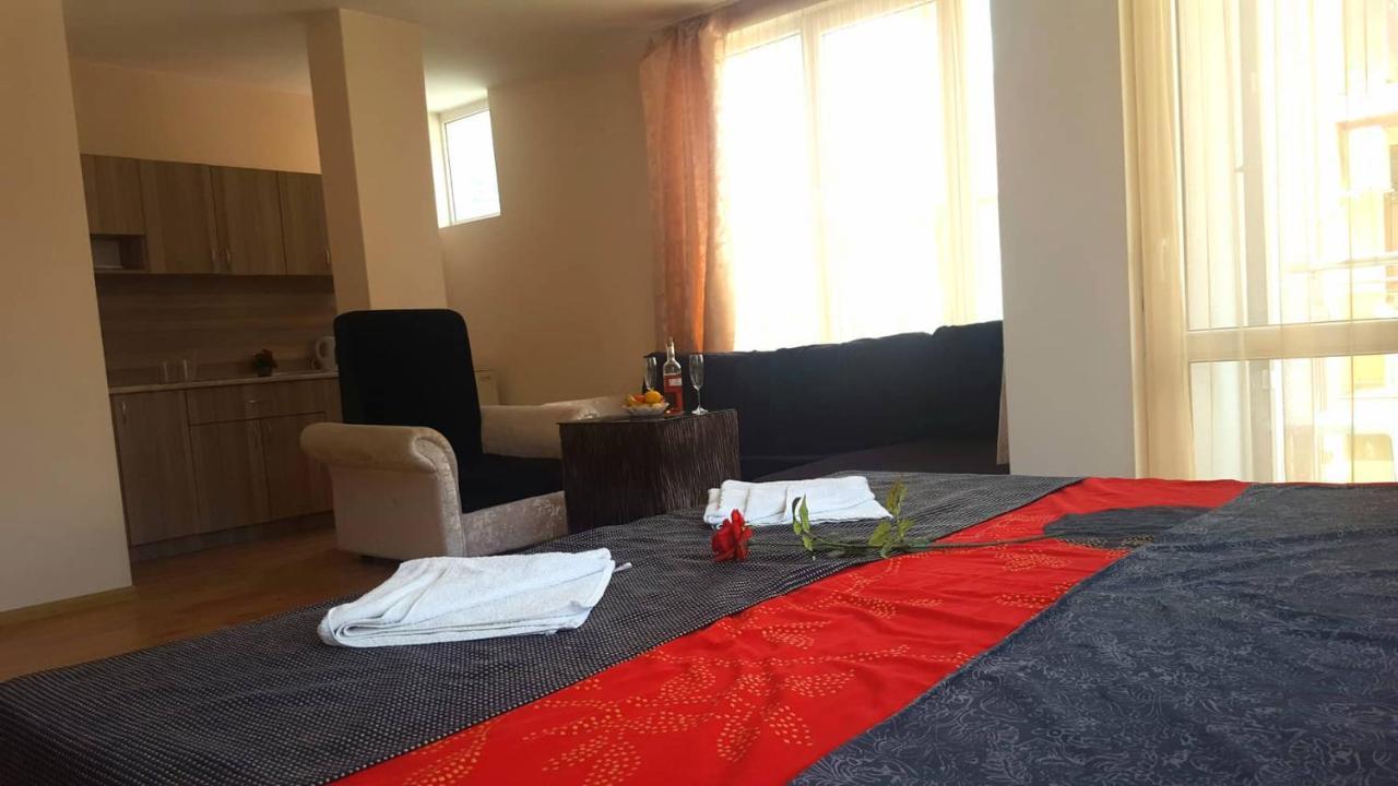 Family Hotel Solar Central 써니비치 외부 사진