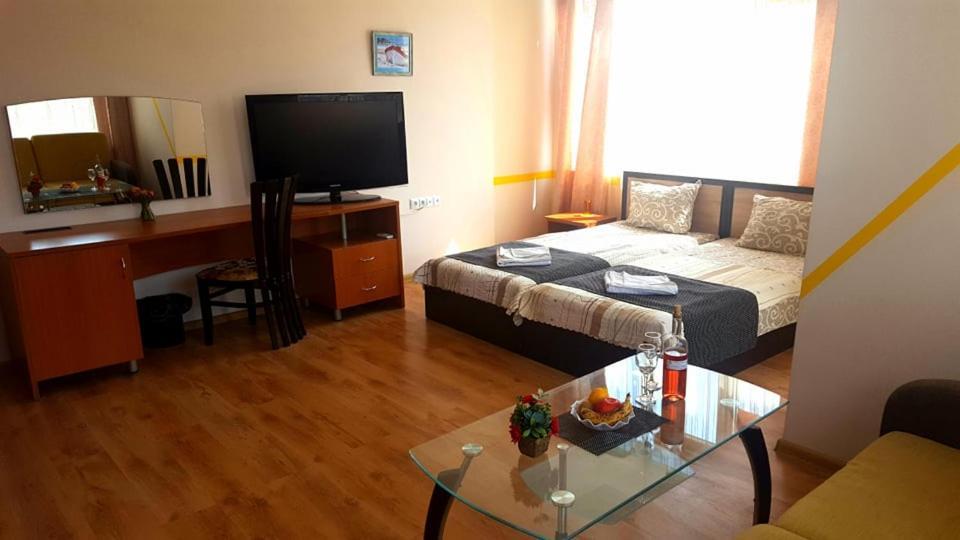 Family Hotel Solar Central 써니비치 외부 사진