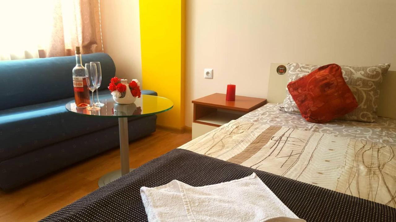 Family Hotel Solar Central 써니비치 외부 사진