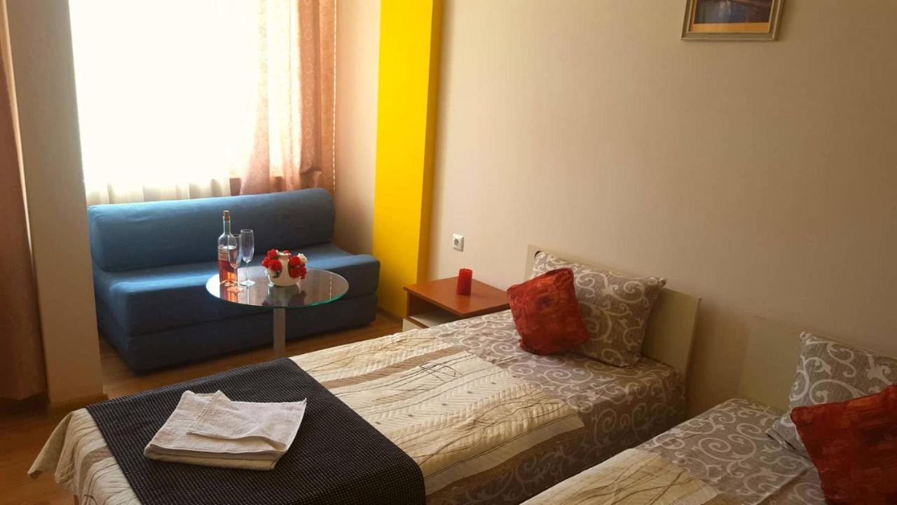 Family Hotel Solar Central 써니비치 외부 사진