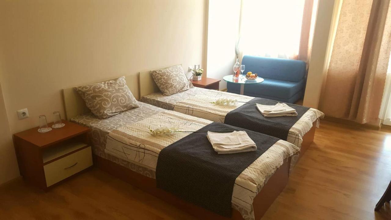 Family Hotel Solar Central 써니비치 외부 사진